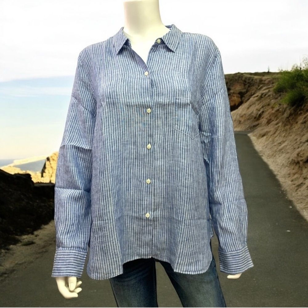 Untuckit Women’s Villa Fiore Striped Button Down